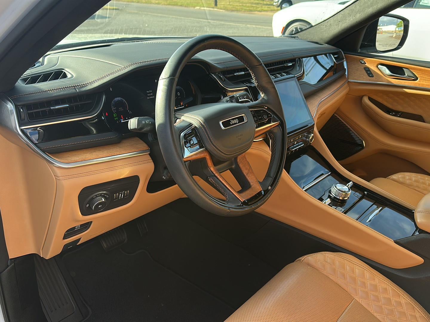 2023 Jeep Grand Cherokee Summit Reserve