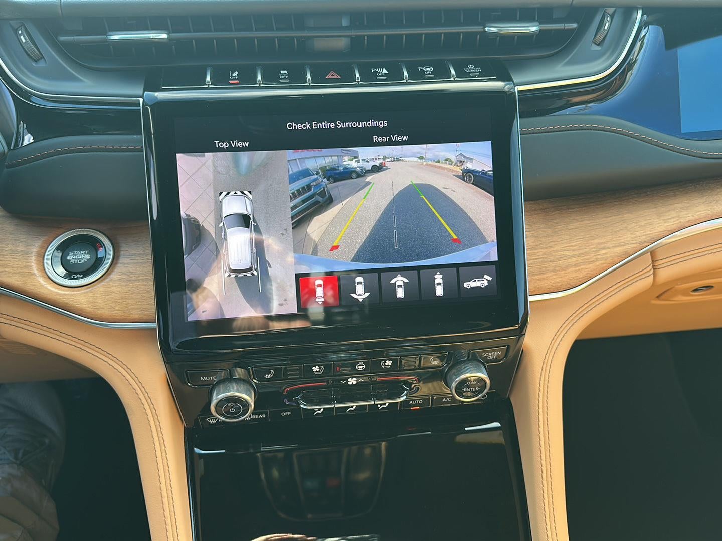 2023 Jeep Grand Cherokee Summit Reserve