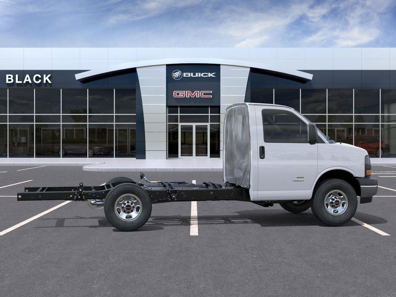 2025 GMC Savana Cutaway 3500 1WT