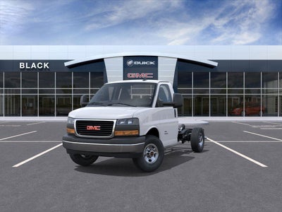 2025 GMC Savana Cutaway 3500 1WT