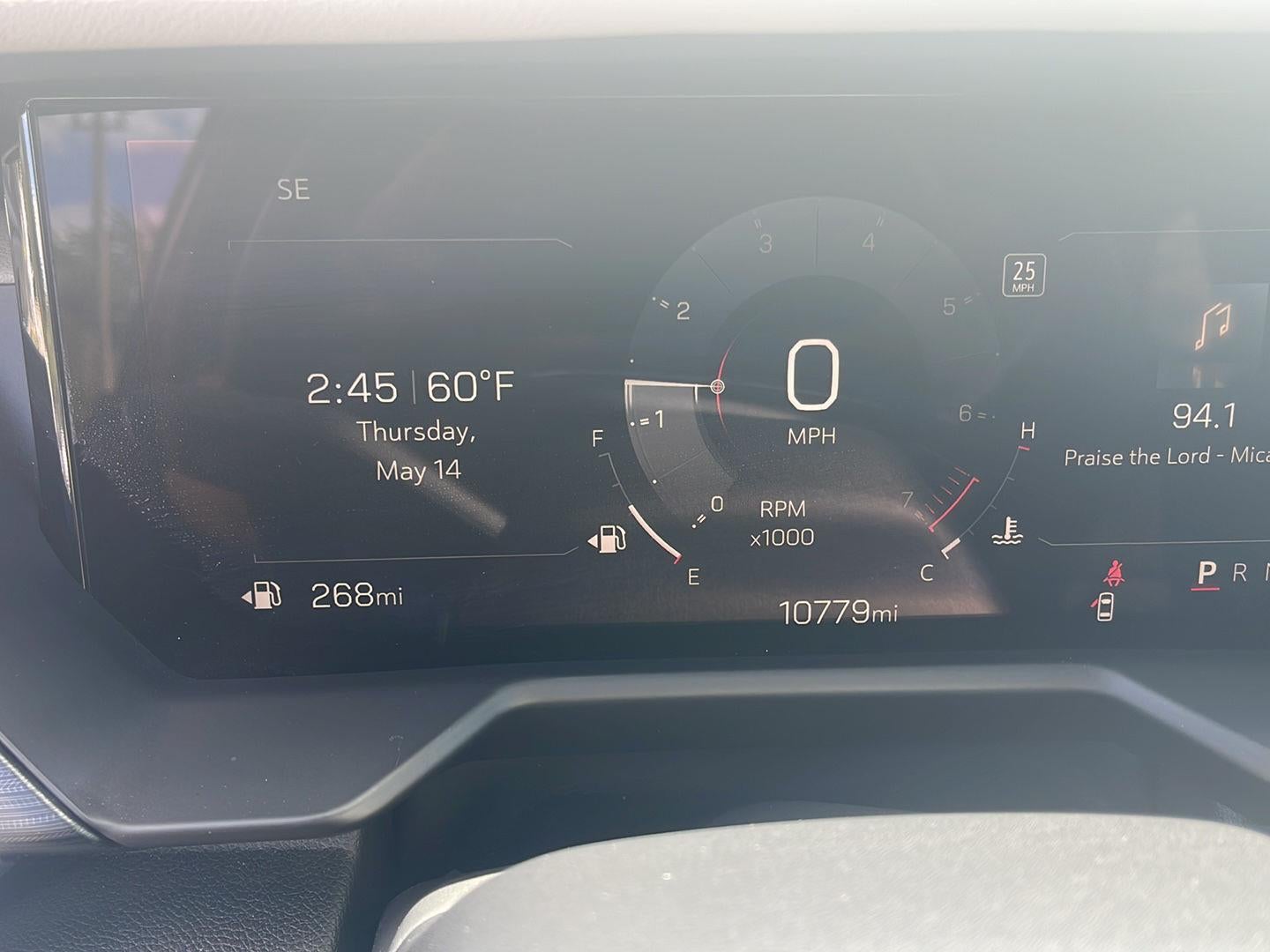 2025 GMC Acadia Elevation
