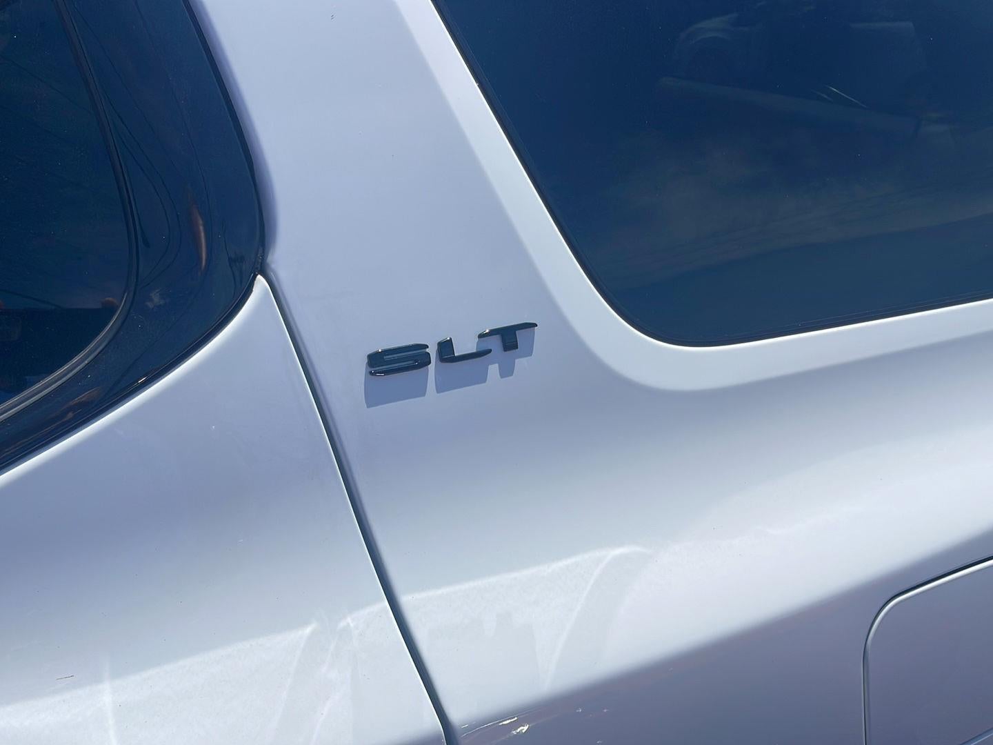 2021 GMC Acadia SLT