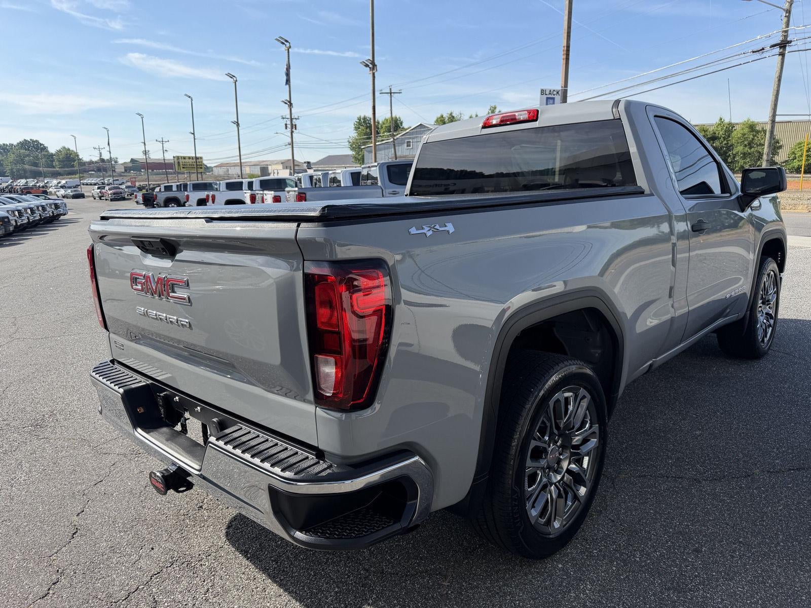 2025 GMC Sierra 1500 Pro
