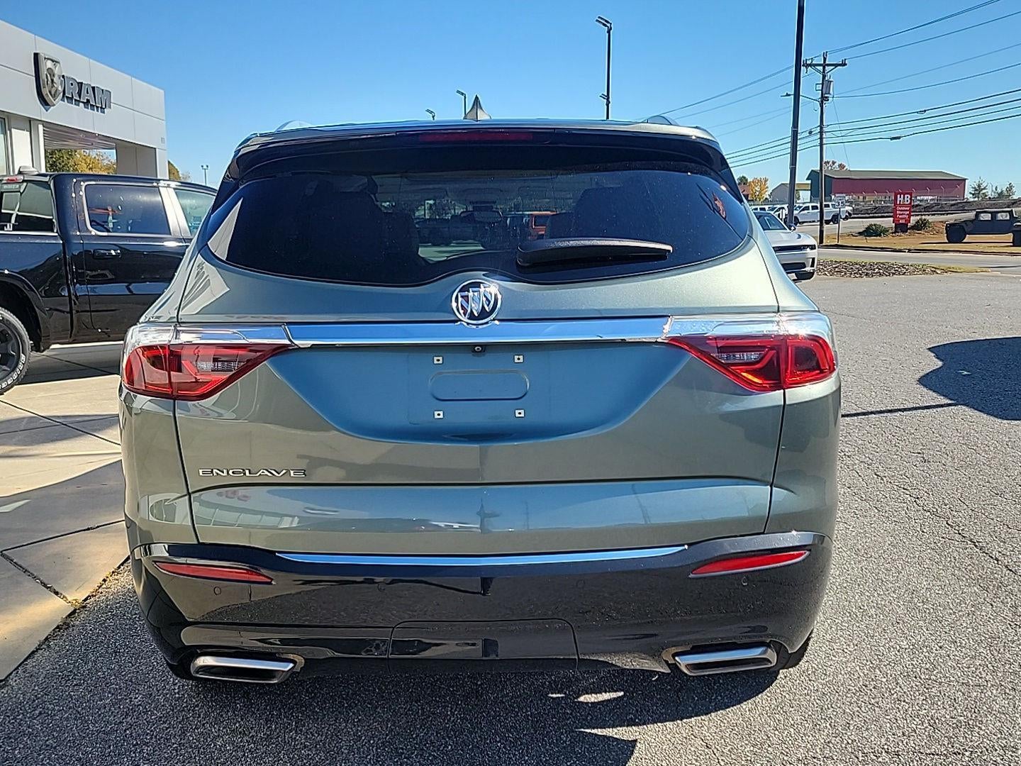 2023 Buick Enclave Essence