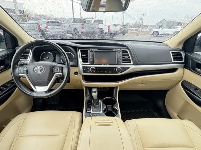 2018 Toyota Highlander SE