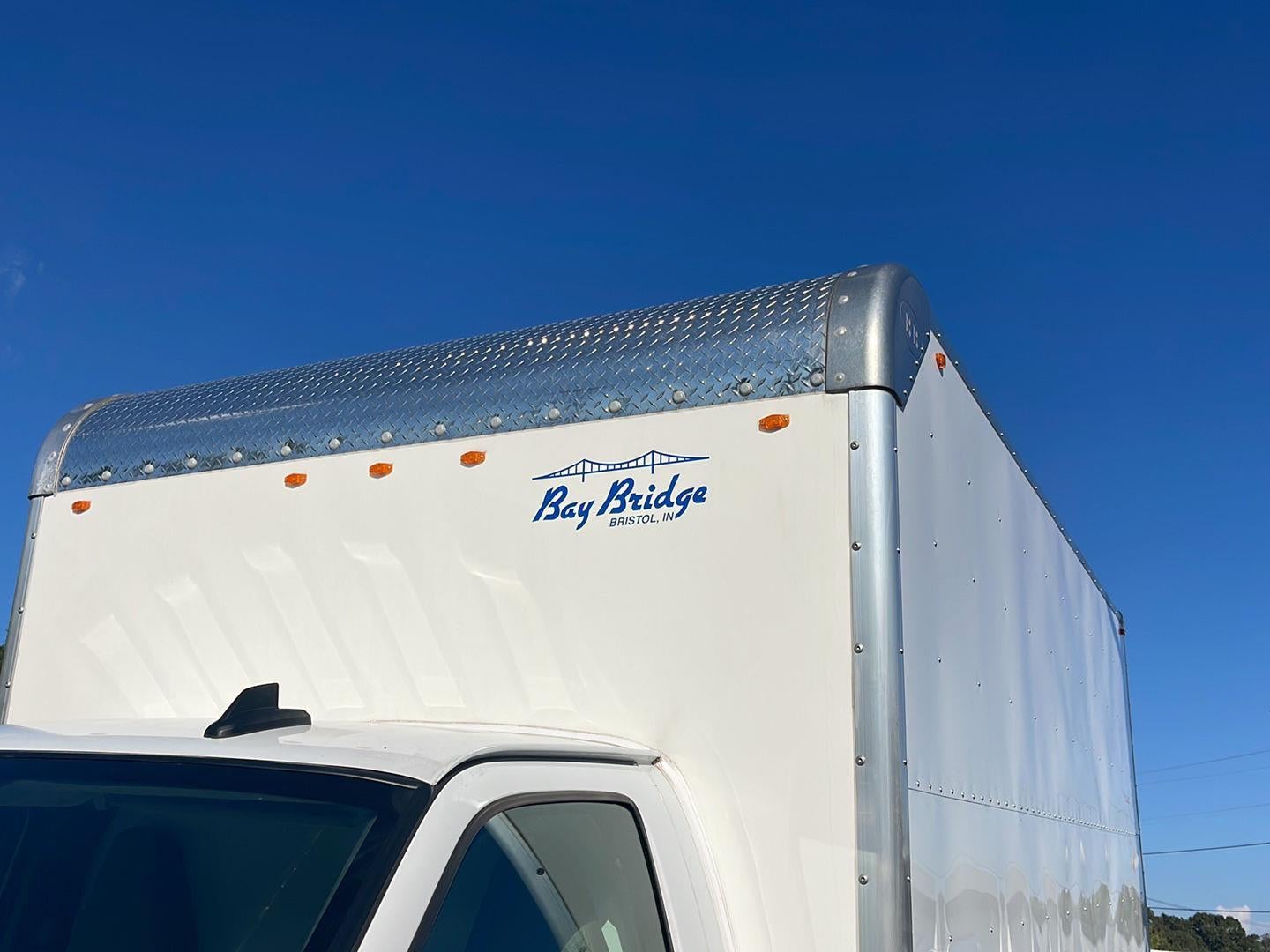 2024 GMC Savana Cutaway 3500 1WT