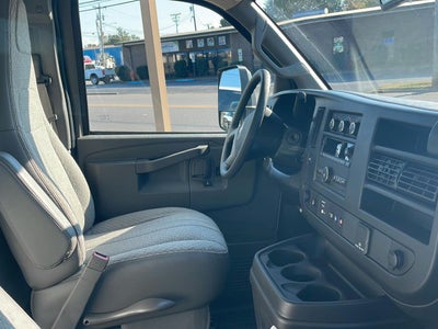 2024 GMC Savana Cutaway 3500 1WT