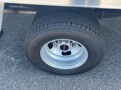 2024 GMC Savana Cutaway 3500 1WT