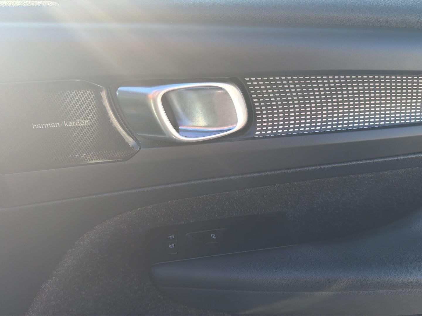 2019 Volvo XC40 R-Design