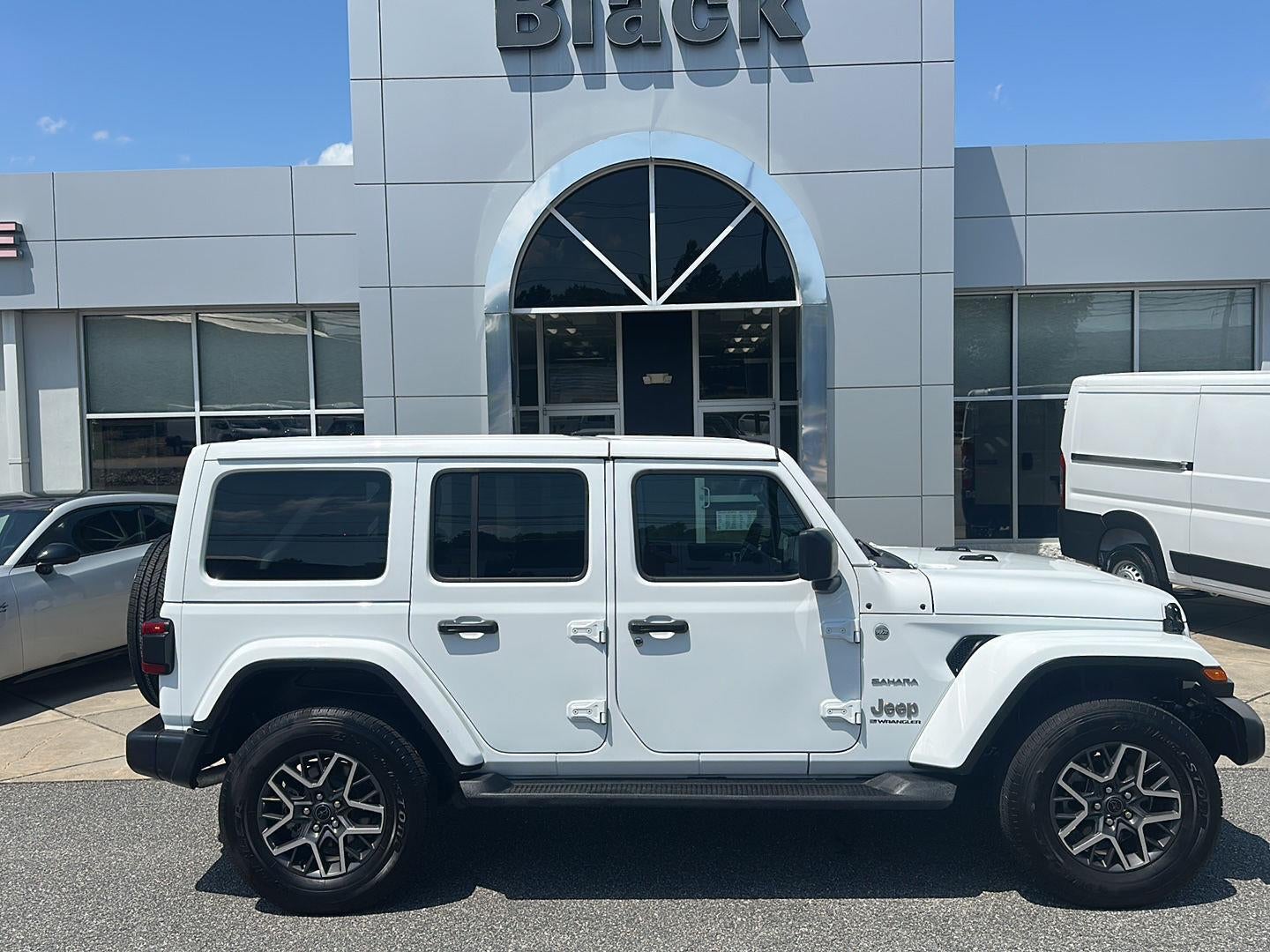 2024 Jeep Wrangler 4-Door Sahara 4x4