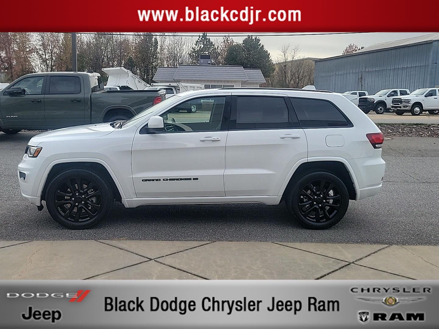 2022 Jeep Grand Cherokee Laredo X 4x2