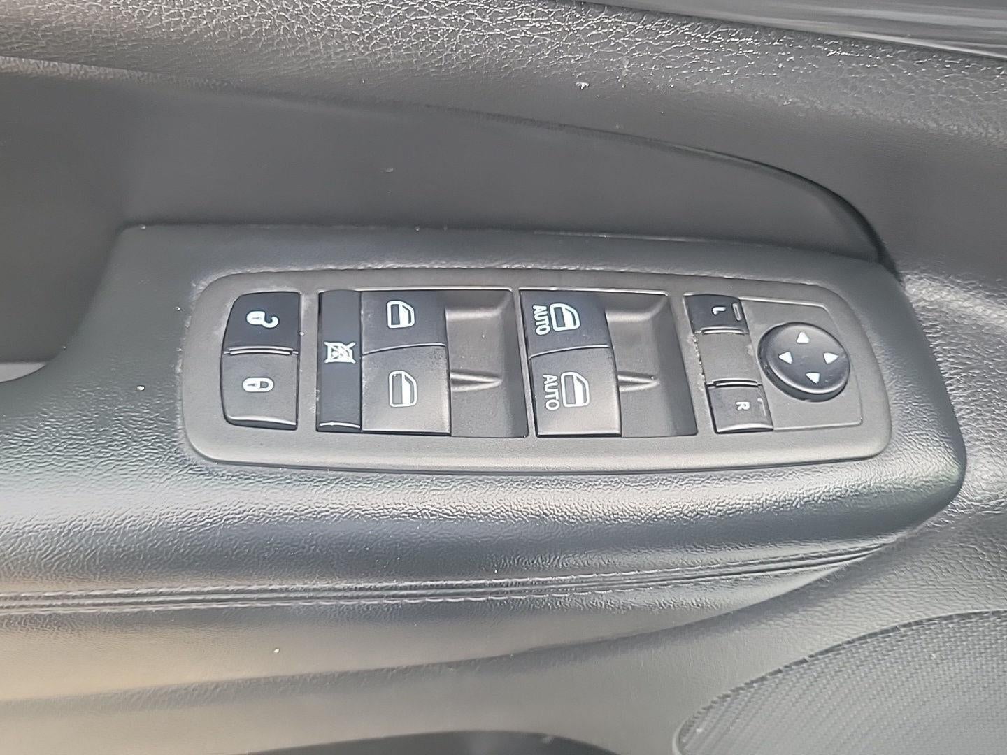 2022 Jeep Grand Cherokee Laredo X 4x2