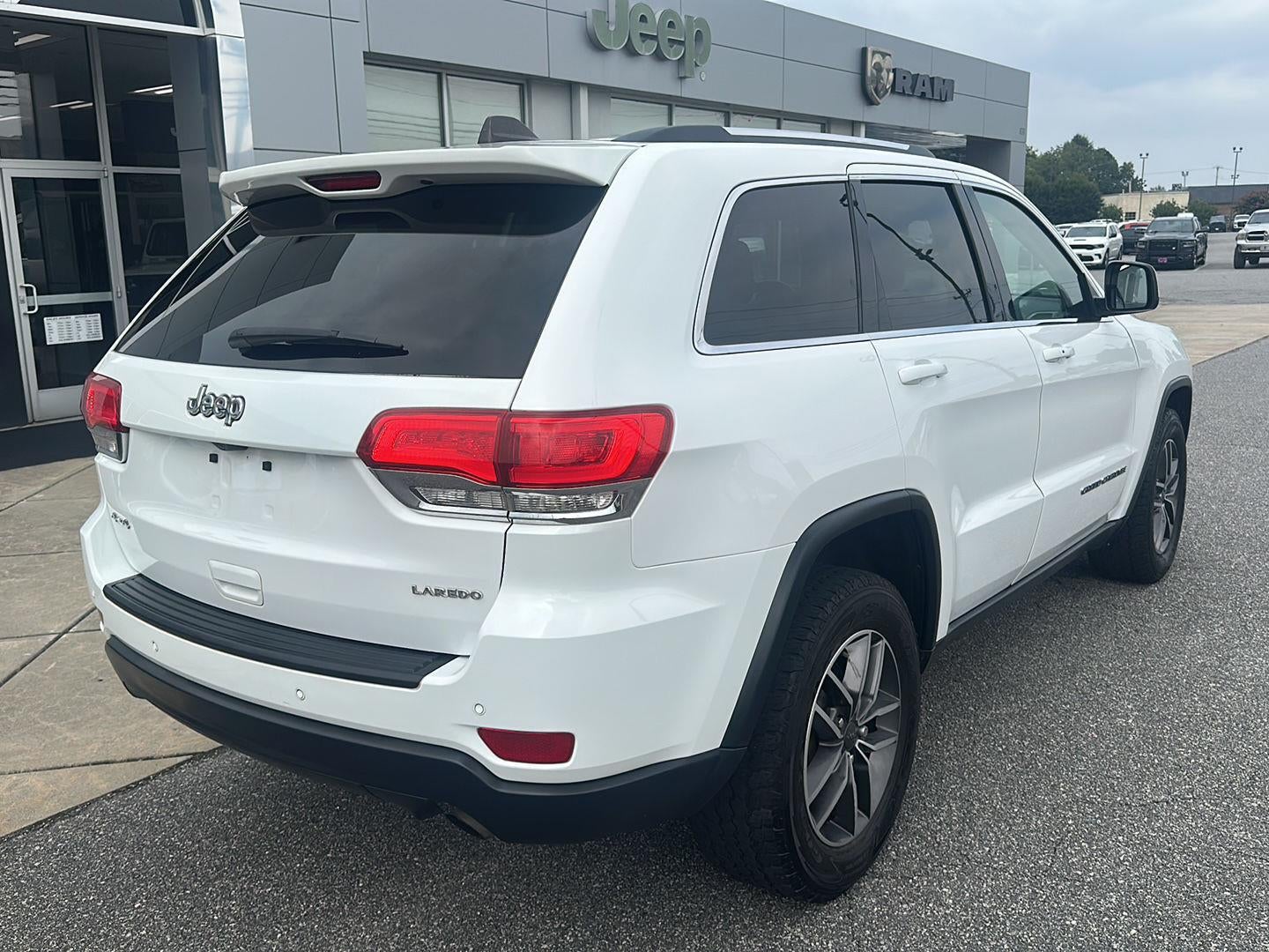2019 Jeep Grand Cherokee Laredo E 4x4