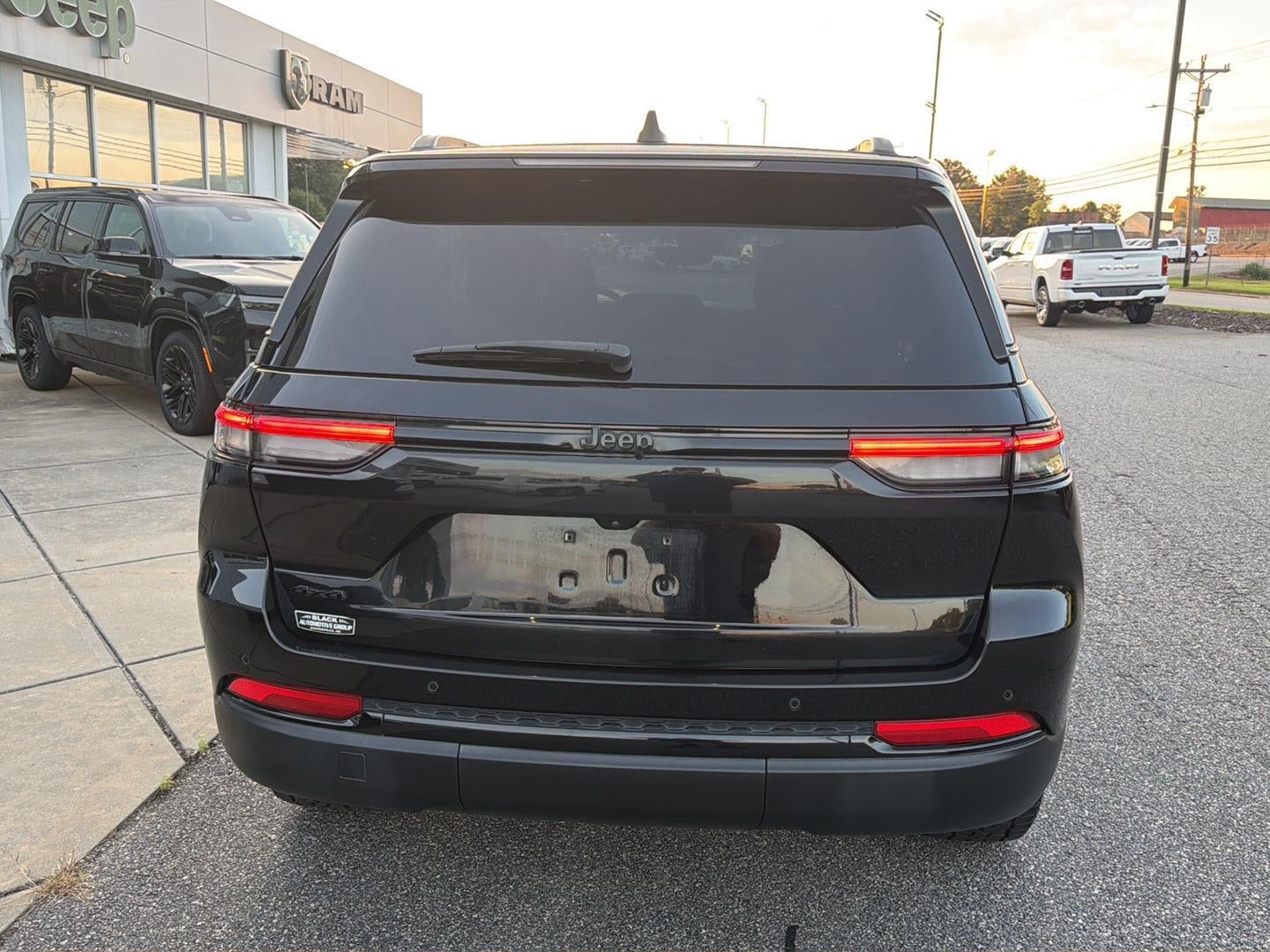 2023 Jeep Grand Cherokee Altitude 4x4