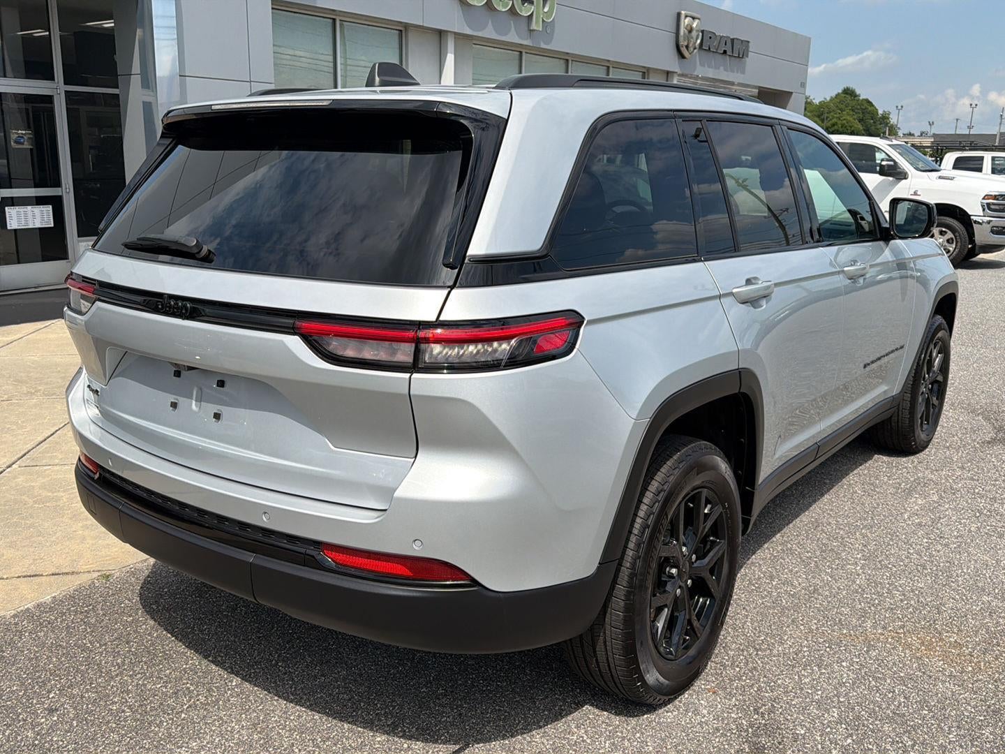 2024 Jeep Grand Cherokee Altitude X 4x4