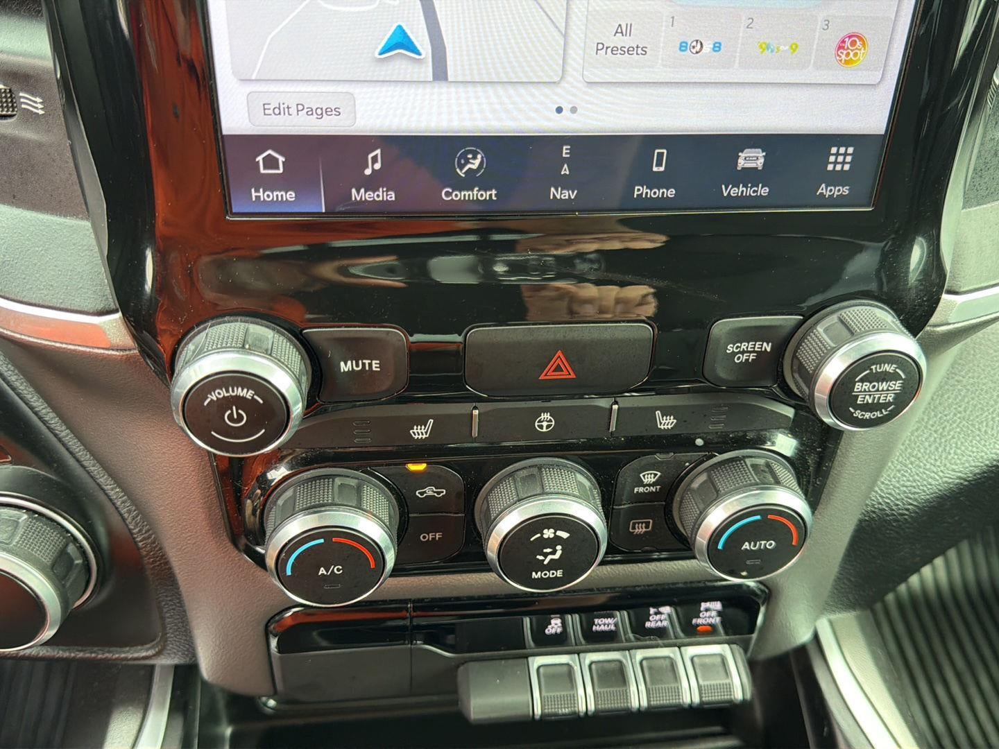 2022 RAM 1500 Big Horn Crew Cab 4x2 5'7' Box