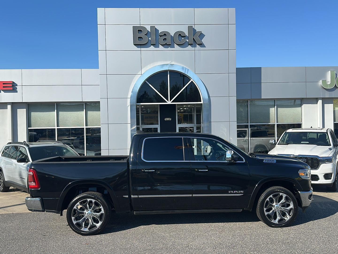 2019 RAM 1500 Limited Crew Cab 4x4 5'7' Box