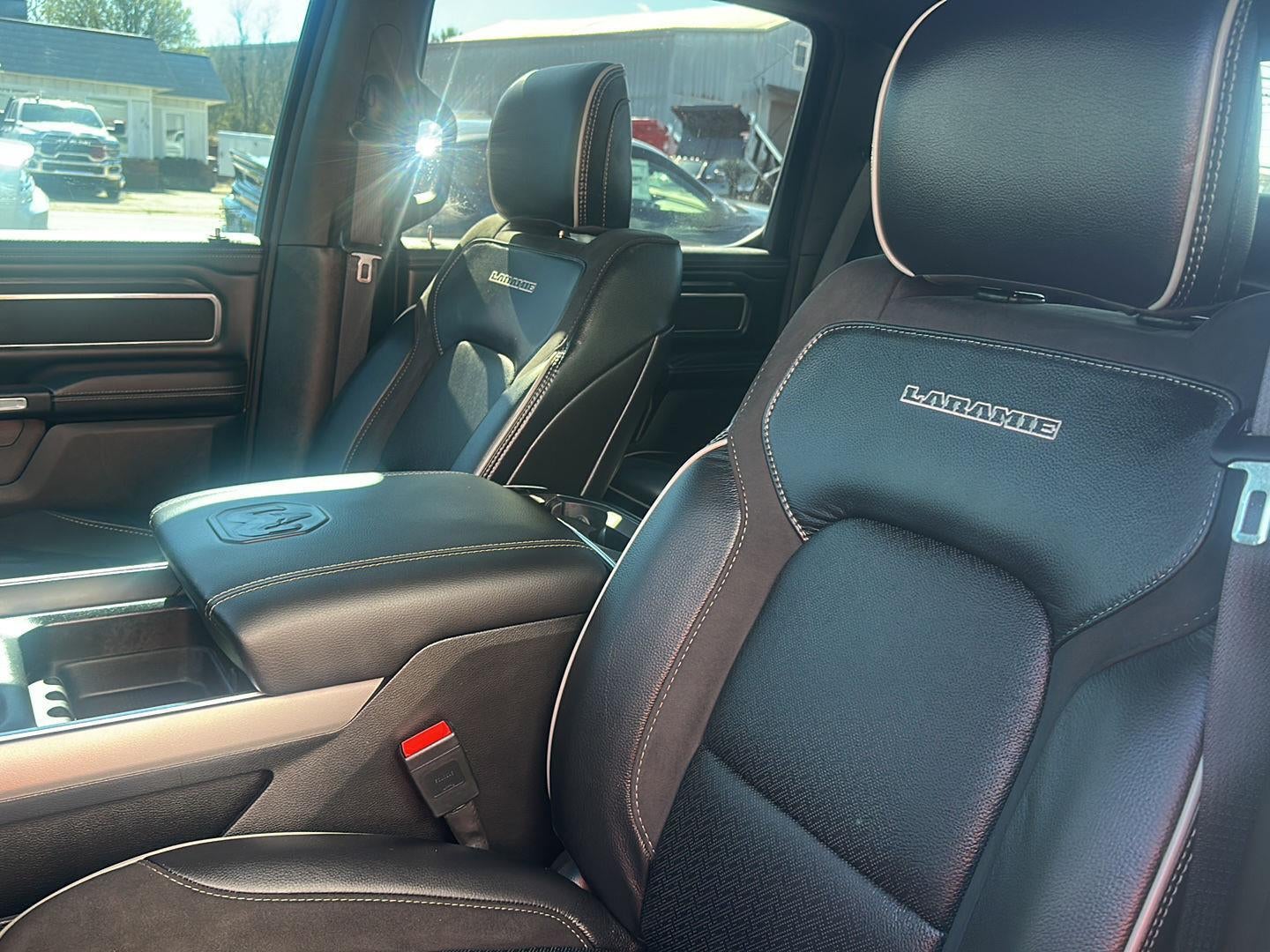 2023 RAM 1500 Laramie Crew Cab 4x4 5'7' Box