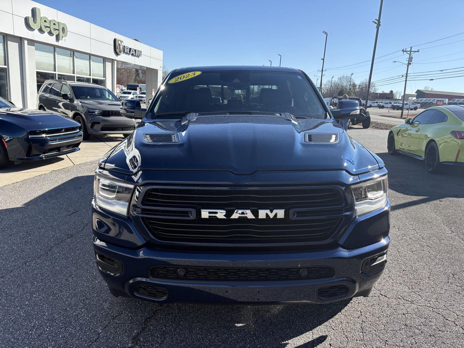 2023 RAM 1500 Laramie Crew Cab 4x4 5'7' Box
