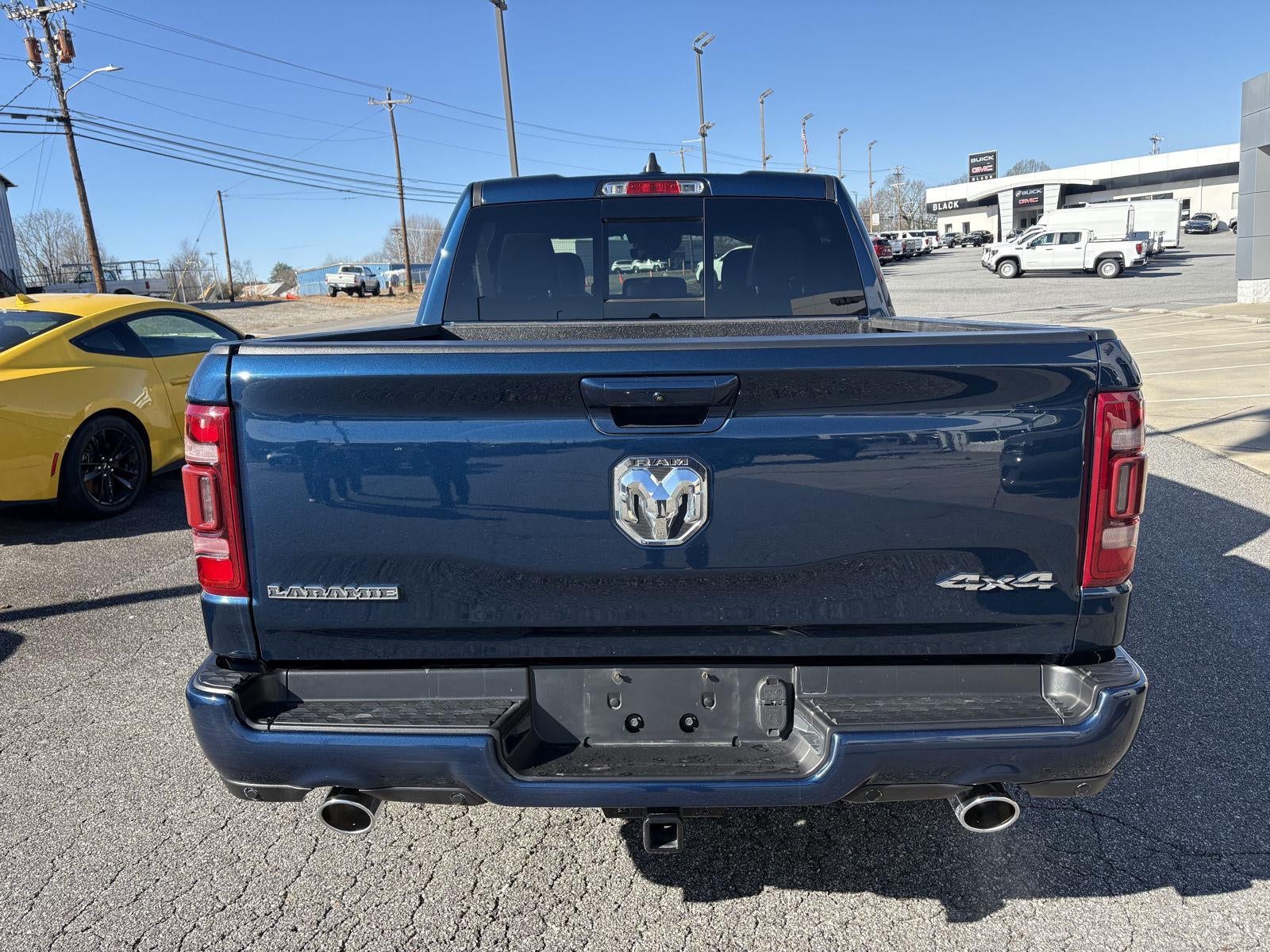 2023 RAM 1500 Laramie Crew Cab 4x4 5'7' Box