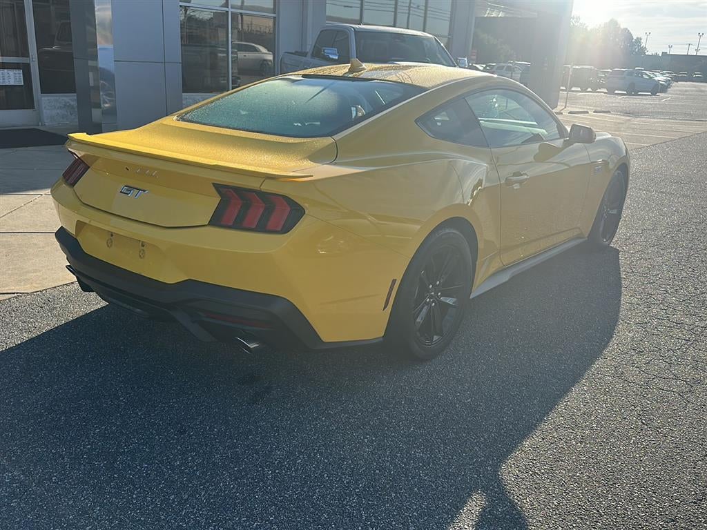2024 Ford Mustang GT Fastback