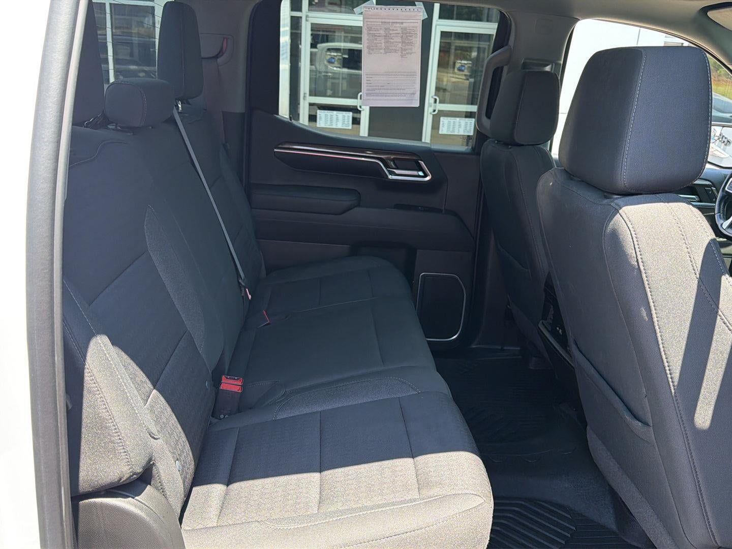 2022 Chevrolet Silverado 1500 4WD Crew Cab Short Bed RST