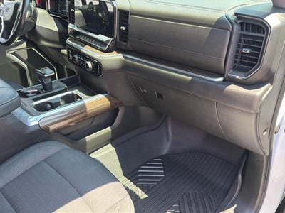 2022 Chevrolet Silverado 1500 4WD Crew Cab Short Bed RST