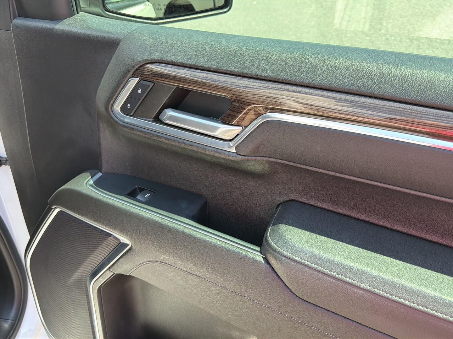 2022 Chevrolet Silverado 1500 4WD Crew Cab Short Bed RST