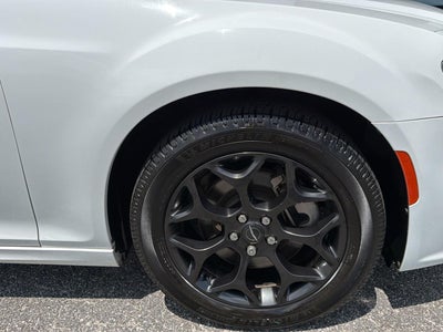 2021 Chrysler 300 Touring L AWD