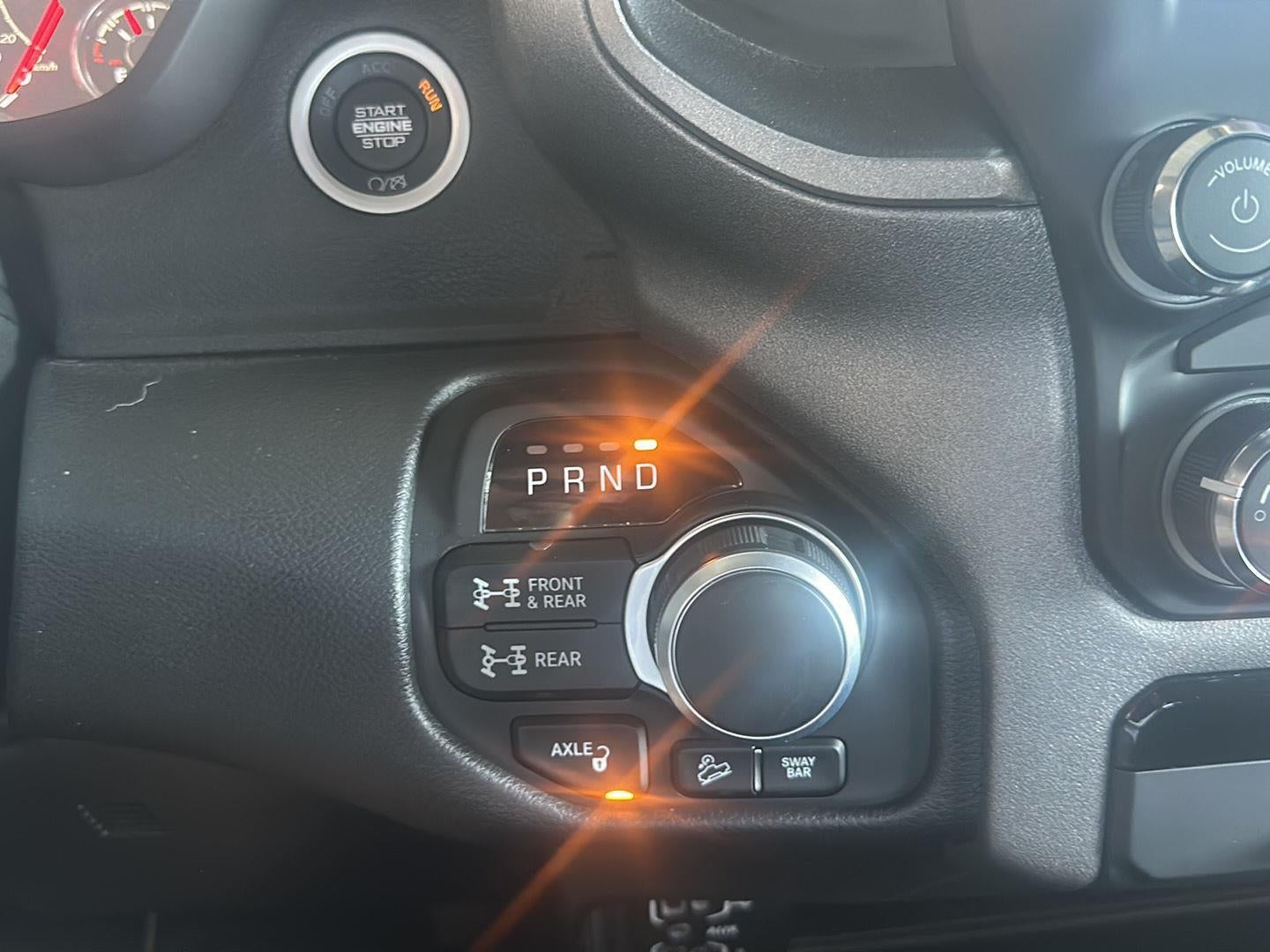 2024 RAM 2500 Tradesman Crew Cab 4x4 6'4' Box