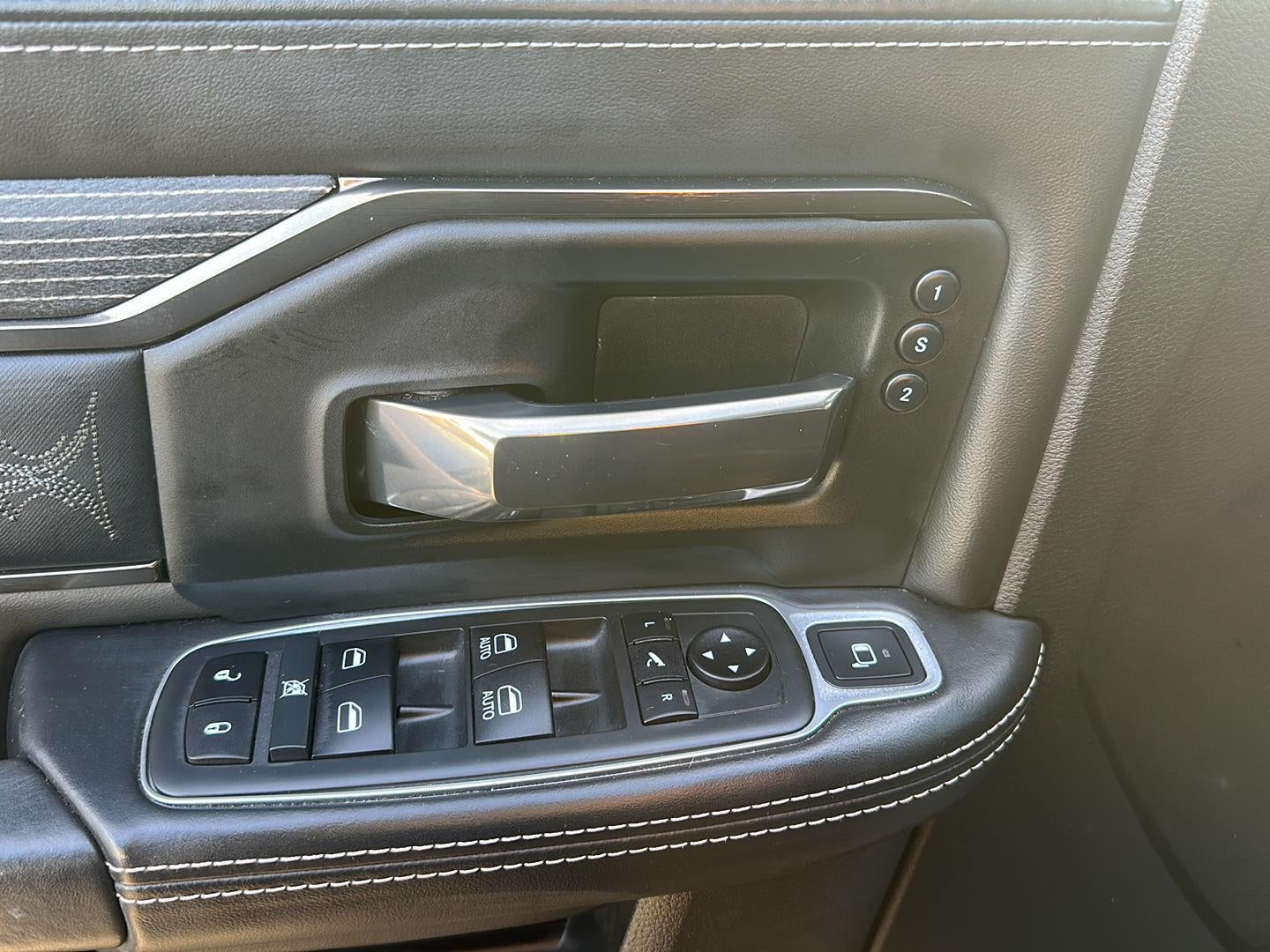 2020 RAM 2500 Limited Crew Cab 4X4 6'4' Box