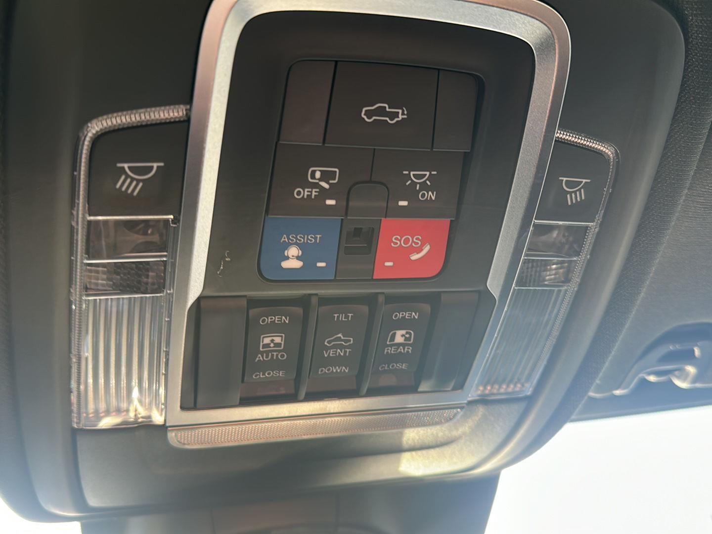 2020 RAM 2500 Limited Crew Cab 4X4 6'4' Box