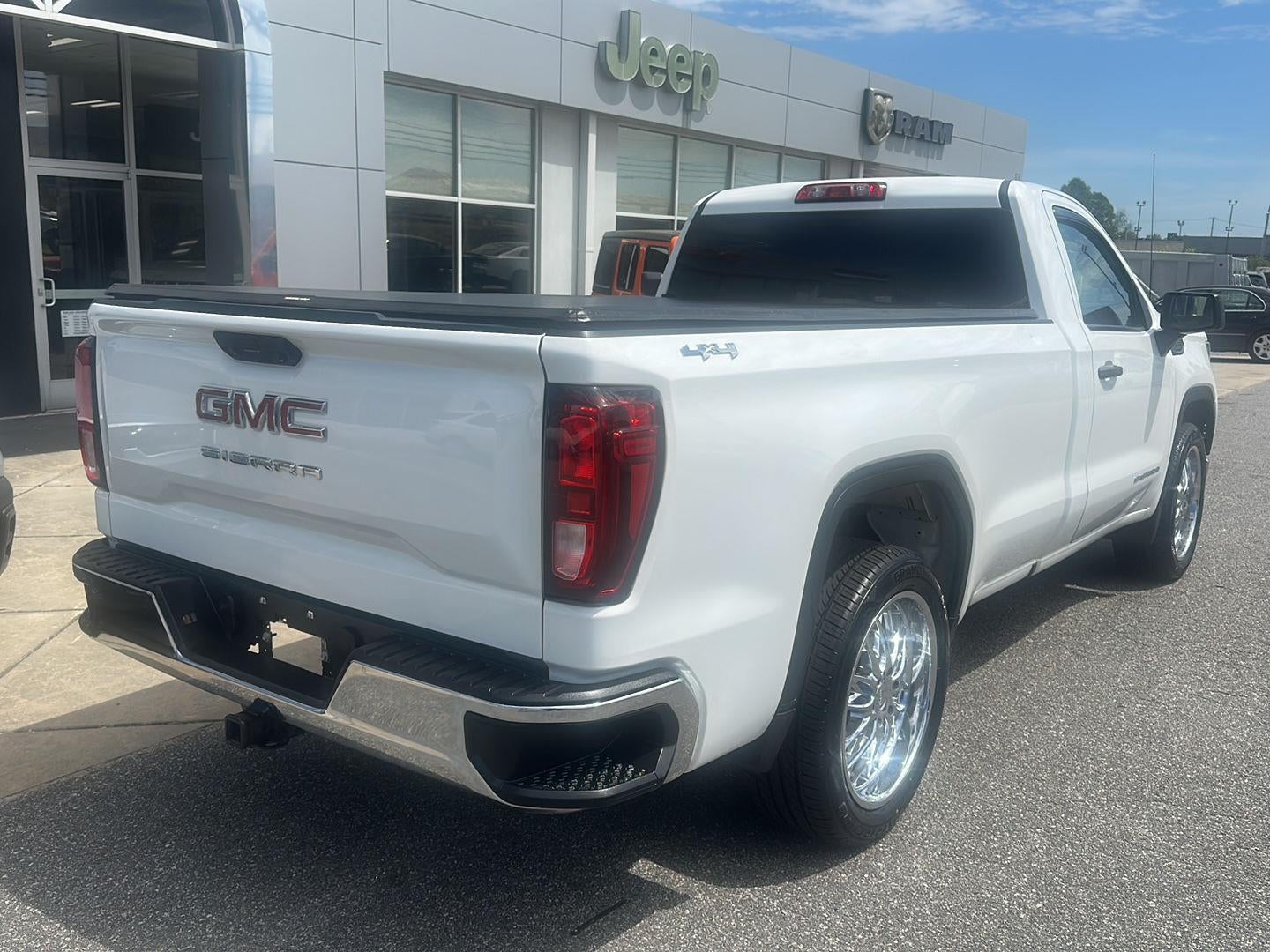 2024 GMC Sierra 1500 4WD Regular Cab Long Box Pro