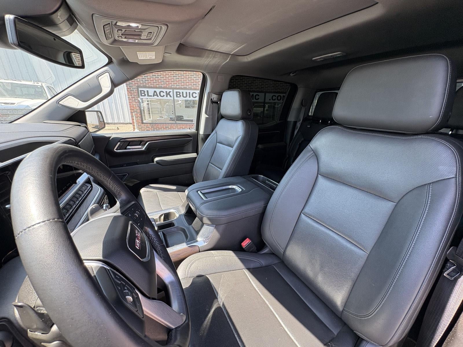 2022 GMC Sierra 1500 4WD Crew Cab Short Box SLT